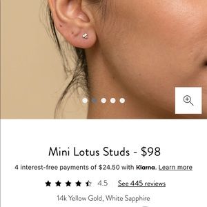 Mejuri Lotus Studs Pair